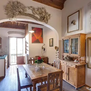 Art Sant Ambrogio Apartamento